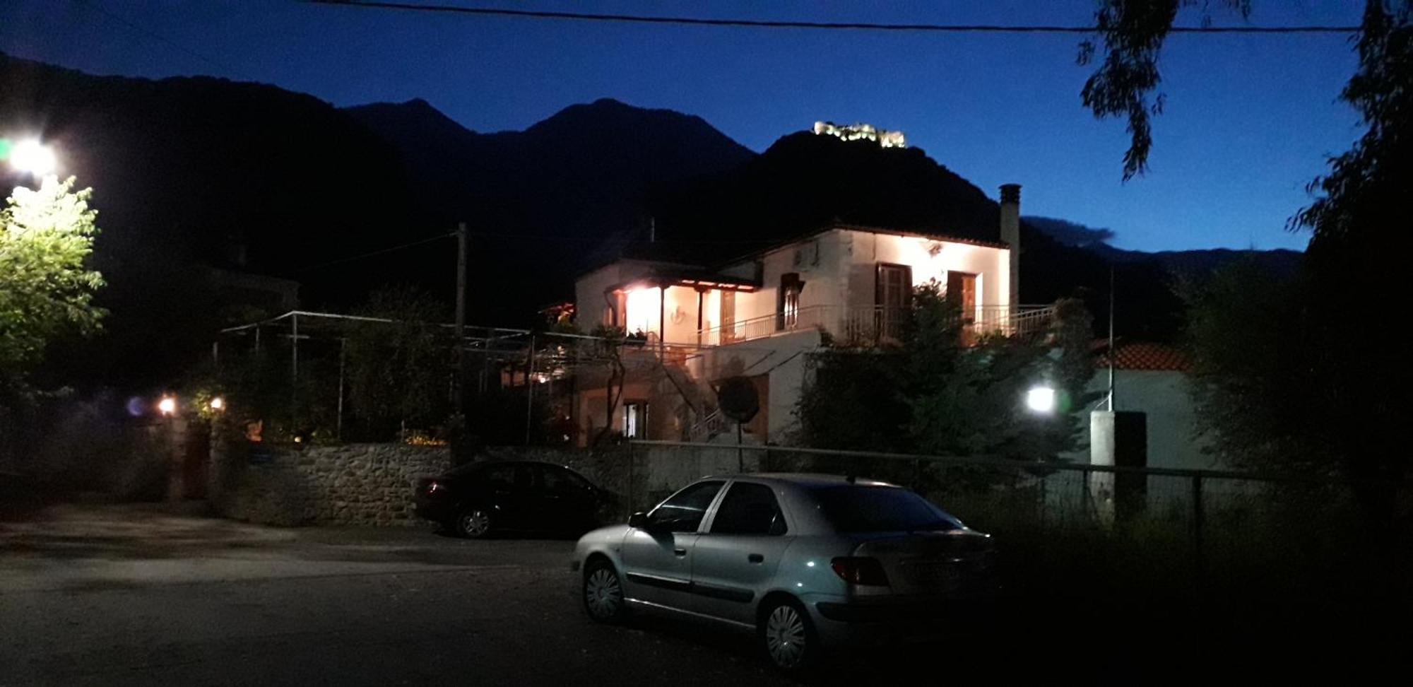 Art Flowers And Culture Mystras Exterior photo