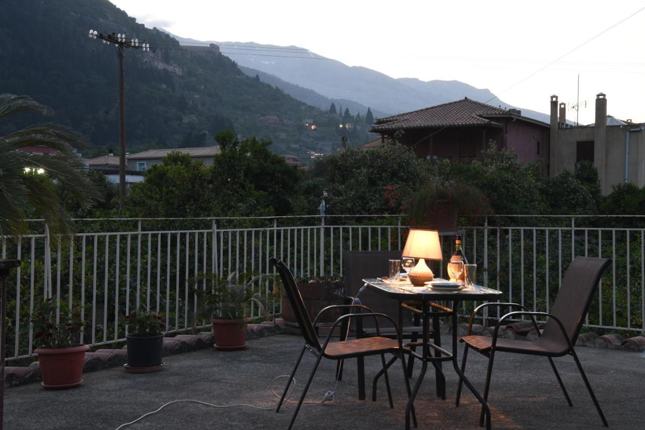 Art Flowers And Culture Mystras Exterior photo
